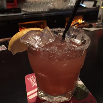 Bar 35 - Miss Chinatown - Bars Near Me - Honolulu, Hawaii
