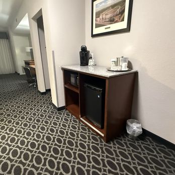 Bluemont Hotel - Hotels Near Me - Manhattan, Kansas Bluemont Hotel - Hotels Near Me - Manhattan, Kansas