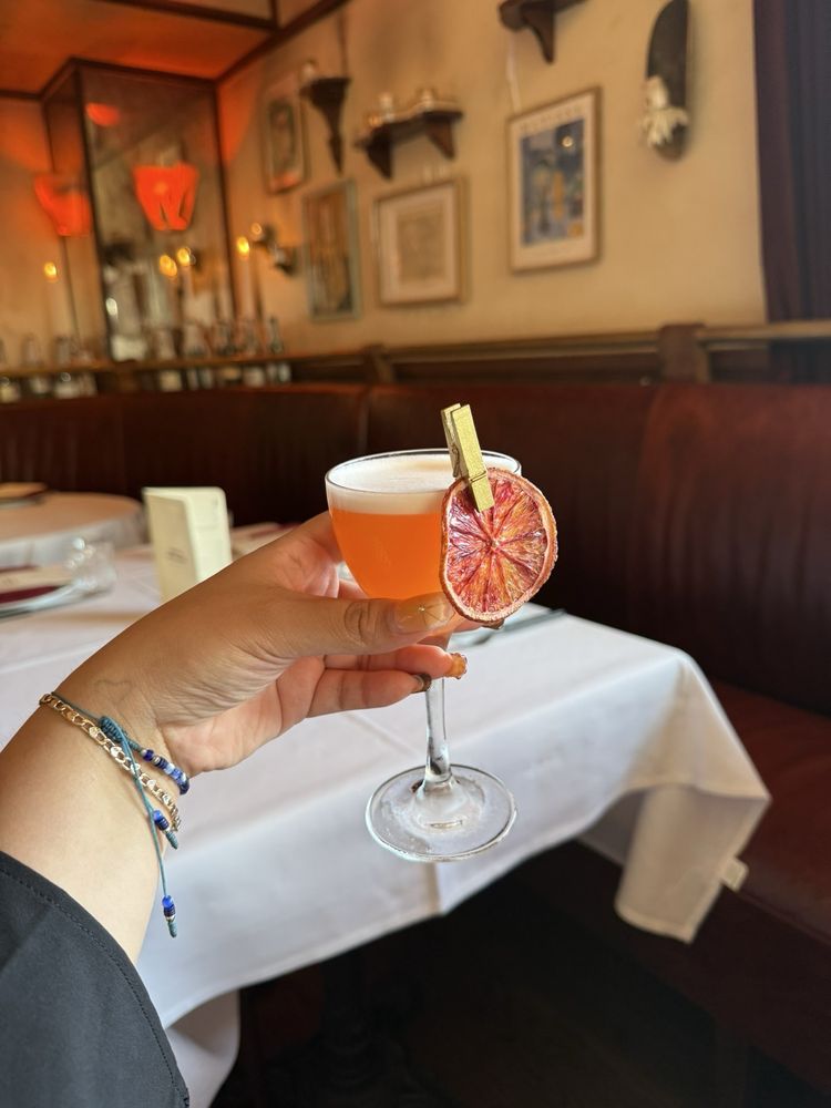 Social spots from Bar Sardine