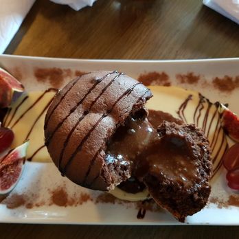 Jannis Orakel - Hausgemachter Schokoladen Lava Cake - Greek Near Me - Öhringen, BW
