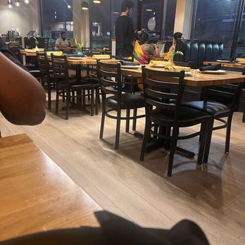 Black Salt - Seating area - Indian Near Me - Chesterfield, Missouri