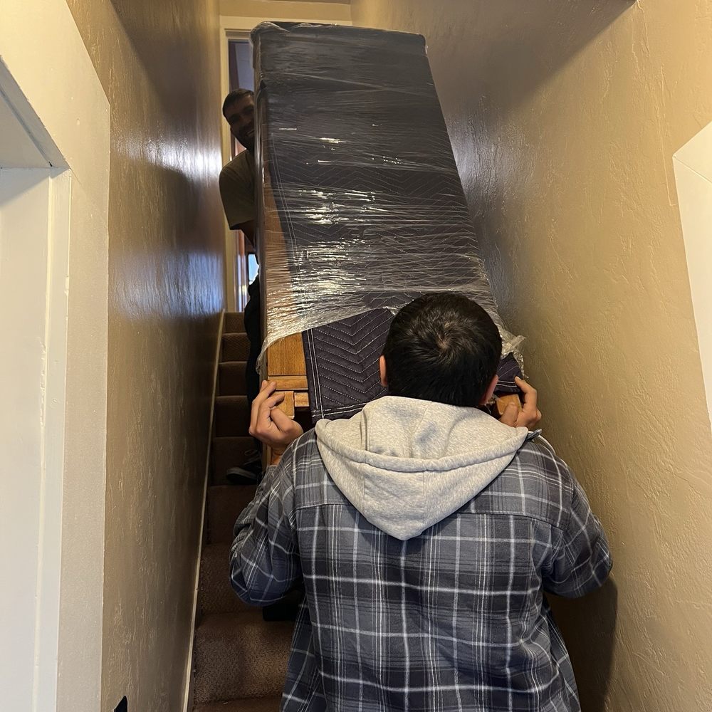 Busy Bee Movers - They were very helpful getting all my furniture upstairs (this dresser was very heavy) - Movers Near Me - Irvine, California Busy Bee Movers - They were very helpful getting all my furniture upstairs (this dresser was very heavy) - Movers Near Me - Irvine, California
