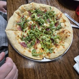 Fig and Date Pizza