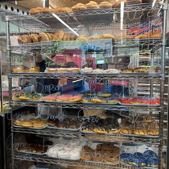 Bernie Beigne - The day's selection - Donuts Near Me - Montreal, Quebec
