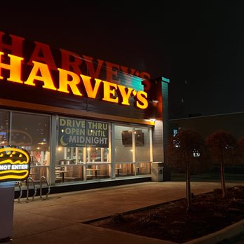 Harvey's - the outside of a restaurant at night - Burgers Near Me - Niagara Falls, Ontario