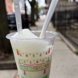 Mario's Italian Lemonade - Lemon ice - Size small.