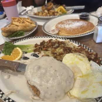 Black Bear Diner Tracy - Two egg plate with chicken fried steak and hashbrowns - American Near Me - Tracy, California Black Bear Diner Tracy - Two egg plate with chicken fried steak and hashbrowns - American Near Me - Tracy, California