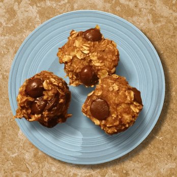 Shore is Yummy - three cookies on a blue plate - Bakeries Near Me - Manasquan, New Jersey Shore is Yummy - three cookies on a blue plate - Bakeries Near Me - Manasquan, New Jersey