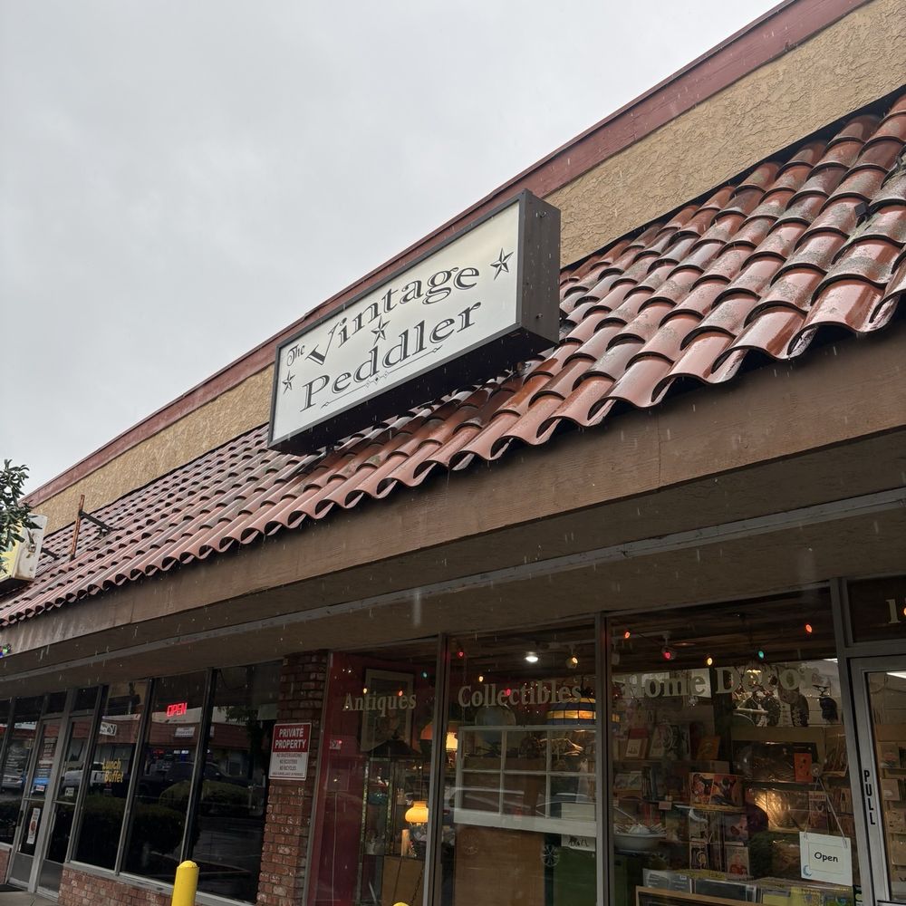 The Vintage Peddler - Outside - Antiques Near Me - Simi Valley, California The Vintage Peddler - Outside - Antiques Near Me - Simi Valley, California