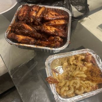 Pisoneros' - Mac and wings bbq,hot,mild - Barbeque Near Me - Tulsa, Oklahoma