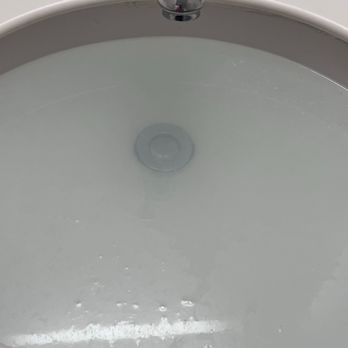 La Quinta Inn by Wyndham Phoenix Thomas Road - Clogged sink - Hotels Near Me - Phoenix, Arizona