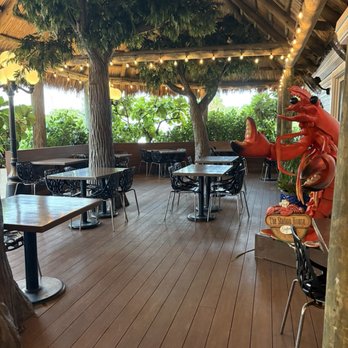 The Station House Restaurant - Wonderful outdoor seating area! - Seafood Near Me - Lantana, Florida The Station House Restaurant - Wonderful outdoor seating area! - Seafood Near Me - Lantana, Florida