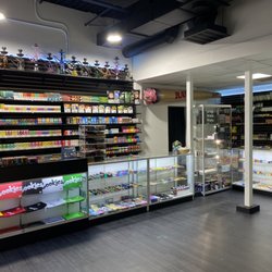 Smoke Factory & Exotic Snacks