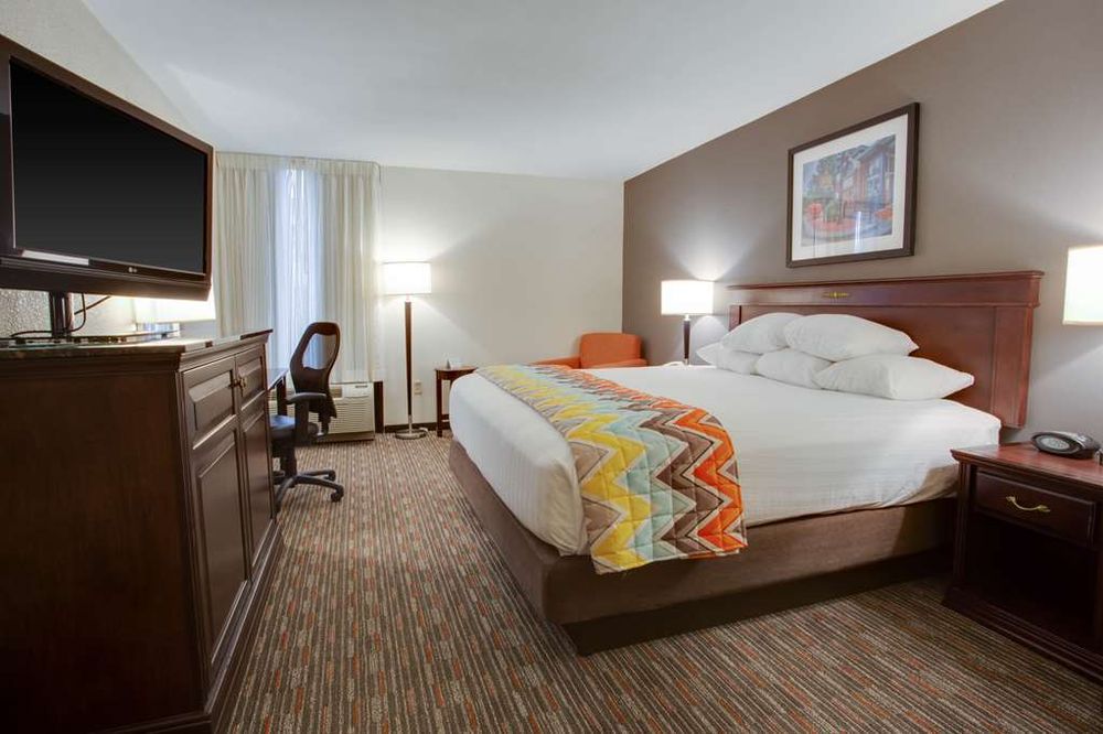 PEAR TREE INN PADUCAH CLOSED Updated June 2024 19 Photos & 25