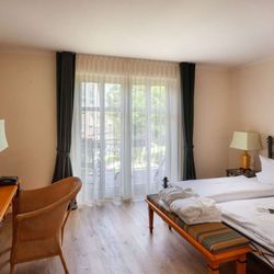 Best Western Wein - und Parkhotel Nierstein - Guest room