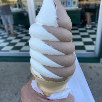 The Freeze - Classic swirl cone - Ice Cream & Frozen Yogurt Near Me - Crystal Lake, Illinois