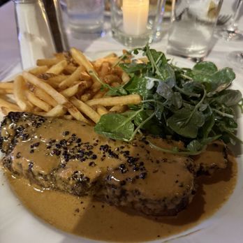 Raoul's Restaurant - Steak Au Poivre - French Near Me - New York, New York Raoul's Restaurant - Steak Au Poivre - French Near Me - New York, New York