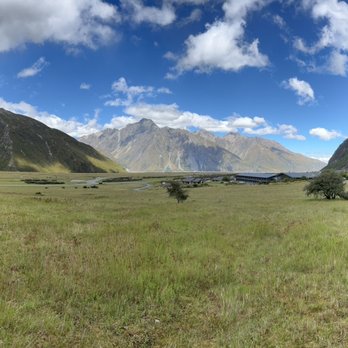 The Hermitage Hotel - Walk from The Hermitage - Hotels Near Me - Aoraki Mount Cook, CAN