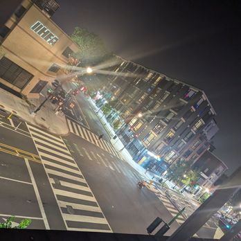 Whitlows - Rooftop - Bars Near Me - Washington, DC, District of Columbia