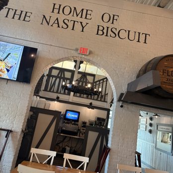 The Southern Cafe - Breakfast & Brunch Near Me - St. Charles, Illinois