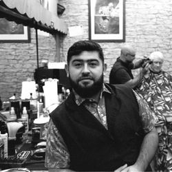 Larre's Barber Shop - Larre's barbershop