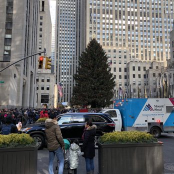 Rockefeller Center - Shopping Centers Near Me - New York, New York