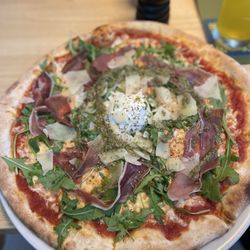 Rosengarten - Pizza with Prosciutto