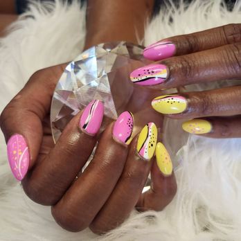 Chill N8ils studio  - Nail Salons Near Me - Vallejo, California