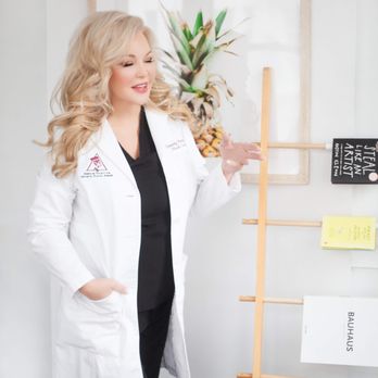 Kimberly Henry, MD Plastic Surgery - Cosmetic Surgeons Near Me - Davis, California Kimberly Henry, MD Plastic Surgery - Cosmetic Surgeons Near Me - Davis, California