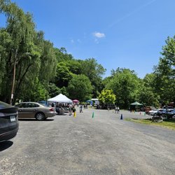 Rosendale Farmers Market - Pathway into farmers Market