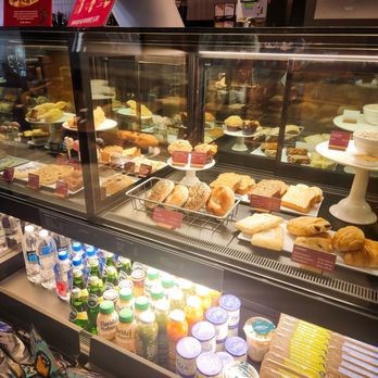 Starbucks - inside - Coffee & Tea Near Me - San Juan, Puerto Rico