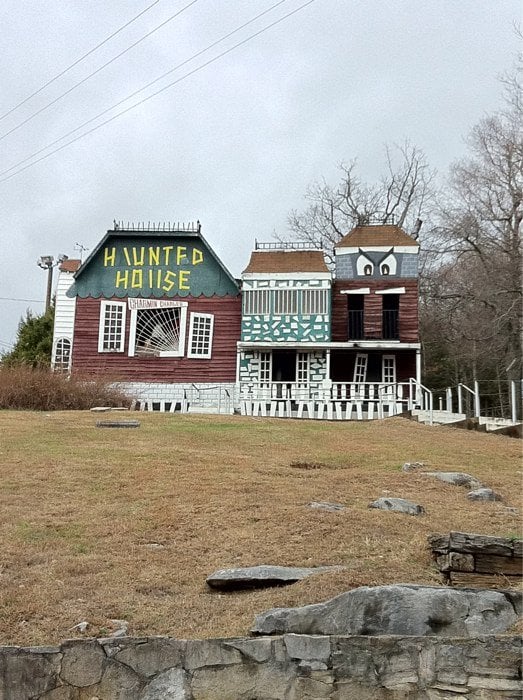 GUNTOWN MOUNTAIN AMUSEMENT PARK CLOSED Updated August 2024 101