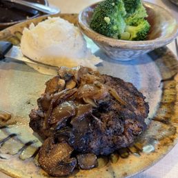Chopped steak, mashed potato with broccoli - very good but salty. Chopped steak, mashed potato with broccoli - very good but salty.