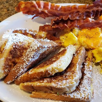 Cedar Glen Inn - a plate of breakfast food - American Near Me - Cedar Glen, California Cedar Glen Inn - a plate of breakfast food - American Near Me - Cedar Glen, California
