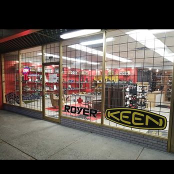 Reddhart Workwear - Shoe Stores Near Me - Burnaby, British Columbia Reddhart Workwear - Shoe Stores Near Me - Burnaby, British Columbia