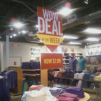 Eddie Bauer Outlet - Men's Clothing Near Me - Lee, Massachusetts