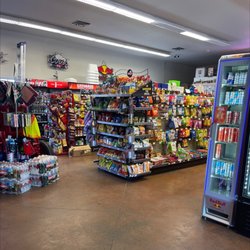Hardy's Market - All your typical deli store options, too
