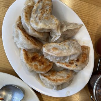 Phayul - Pan fried beef momos - Himalayan/Nepalese Near Me - Jackson Heights, New York