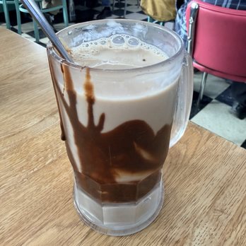 Mr D'z Route 66 Diner - Diners Near Me - Kingman, Arizona