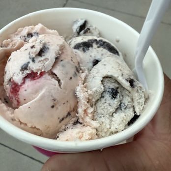 Hoggys Ice Cream - Ice Cream & Frozen Yogurt Near Me - Frankfort, Kentucky Hoggys Ice Cream - Ice Cream & Frozen Yogurt Near Me - Frankfort, Kentucky