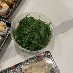 Wasabi Bistro - Good seaweed salad