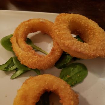 Magnolia Grill - Horrible store bought onion rings - American Near Me - Silverton, Oregon