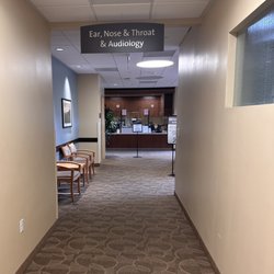 Rabindra A. Braganza, MD, FACS - Entrance to ENT office at Sansum Building A
