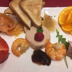 La Bruschetta - Entrée foie gras, toasts, saumon fumé, jambon de parme et gambas