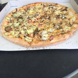 La Clave - Pizza mitad carbonara mitad campesina
