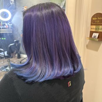 Hellrazor Studio - Vivids - Blow Dry/Out Services Near Me - West Hollywood, California Hellrazor Studio - Vivids - Blow Dry/Out Services Near Me - West Hollywood, California