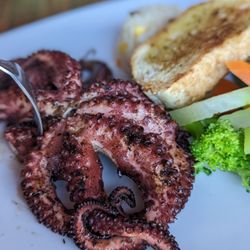 El Pichón - Grilled octopus