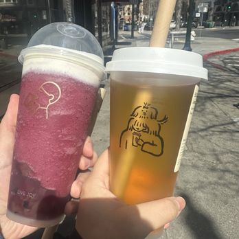 Heytea - Cloud grape and a hot jasmine tea - Tea Rooms Near Me - Berkeley, California