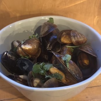 Nine Giant Brewing - Mussles - Gastropubs Near Me - Cincinnati, Ohio