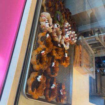 Domo Desserts - Donuts Near Me - Huntington Park, California Domo Desserts - Donuts Near Me - Huntington Park, California